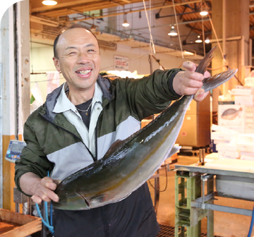 朝穫れの新鮮な魚介を仕入れています